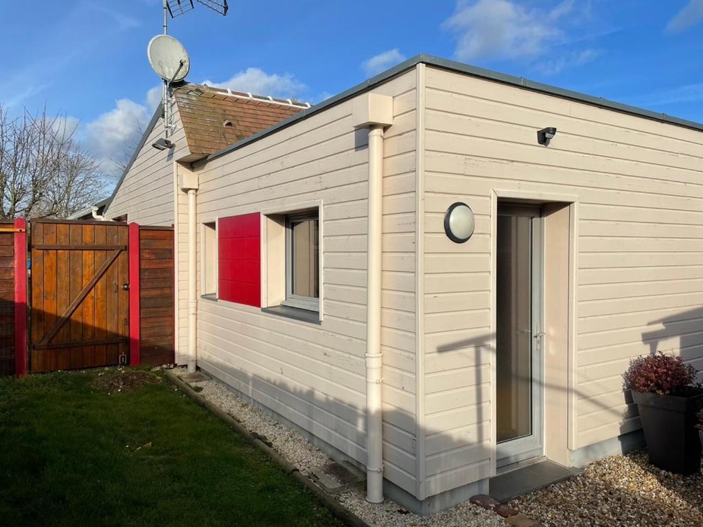 Joli Petit Studio 1 Menneval Exterior photo